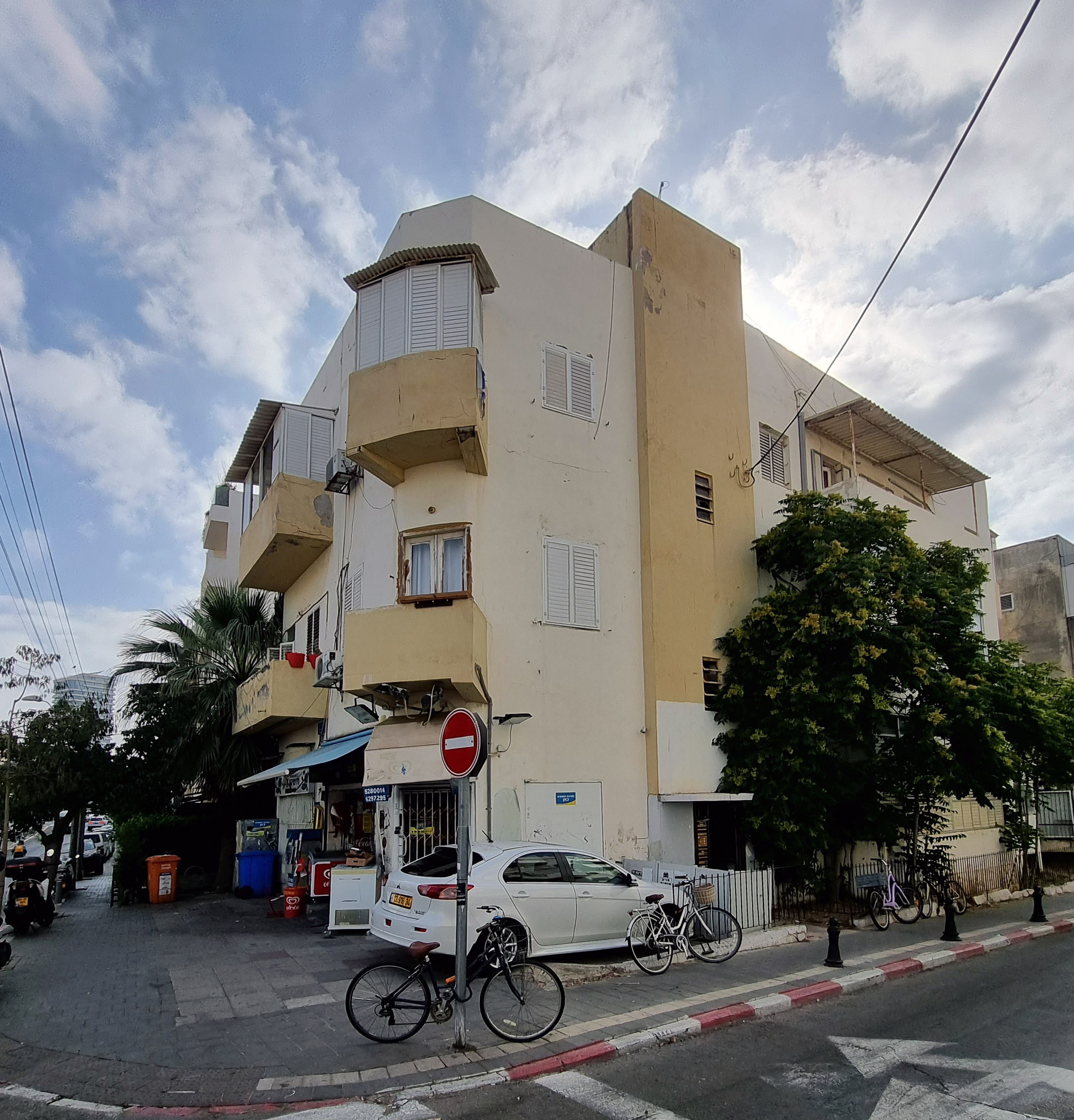 הבניין הקיים בטרומפלדור 25 — מתוך אתר MMX